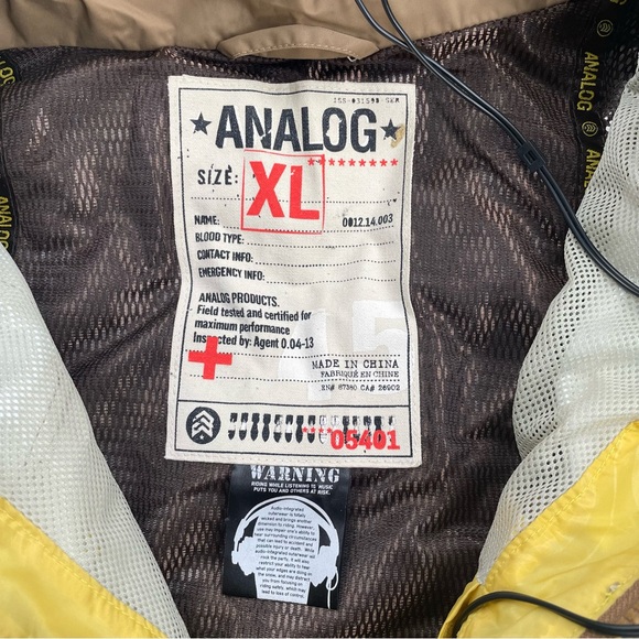 Analog Burton 2000s VNTG MP3 Headphones Music - multipocket snow jacket - XL - Picture 5 of 12